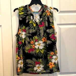 # Sleeveless 3X tropical top